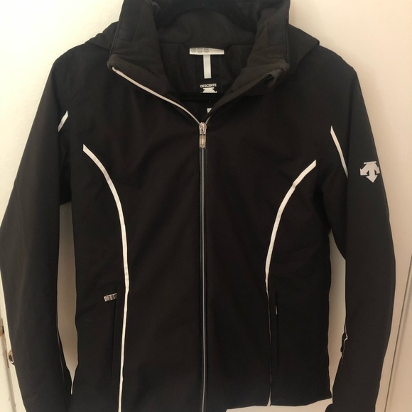 2018 Descente ski jacket - Picture 1 of 4
